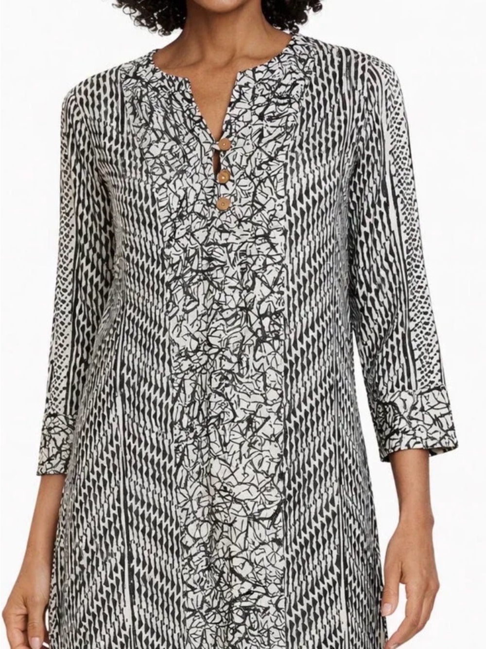 Soft Surroundings Black and Cream Abstract Print Top